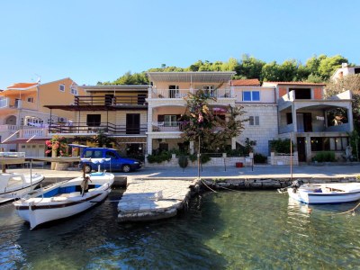 Apartment Two bedroom apartment with terrace and sea view Gršćica, Korčula A-169-a - Outdoor photo 2