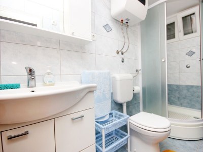 Apartment Two bedroom apartment with terrace and sea view Gršćica, Korčula A-169-a - Outdoor photo 16