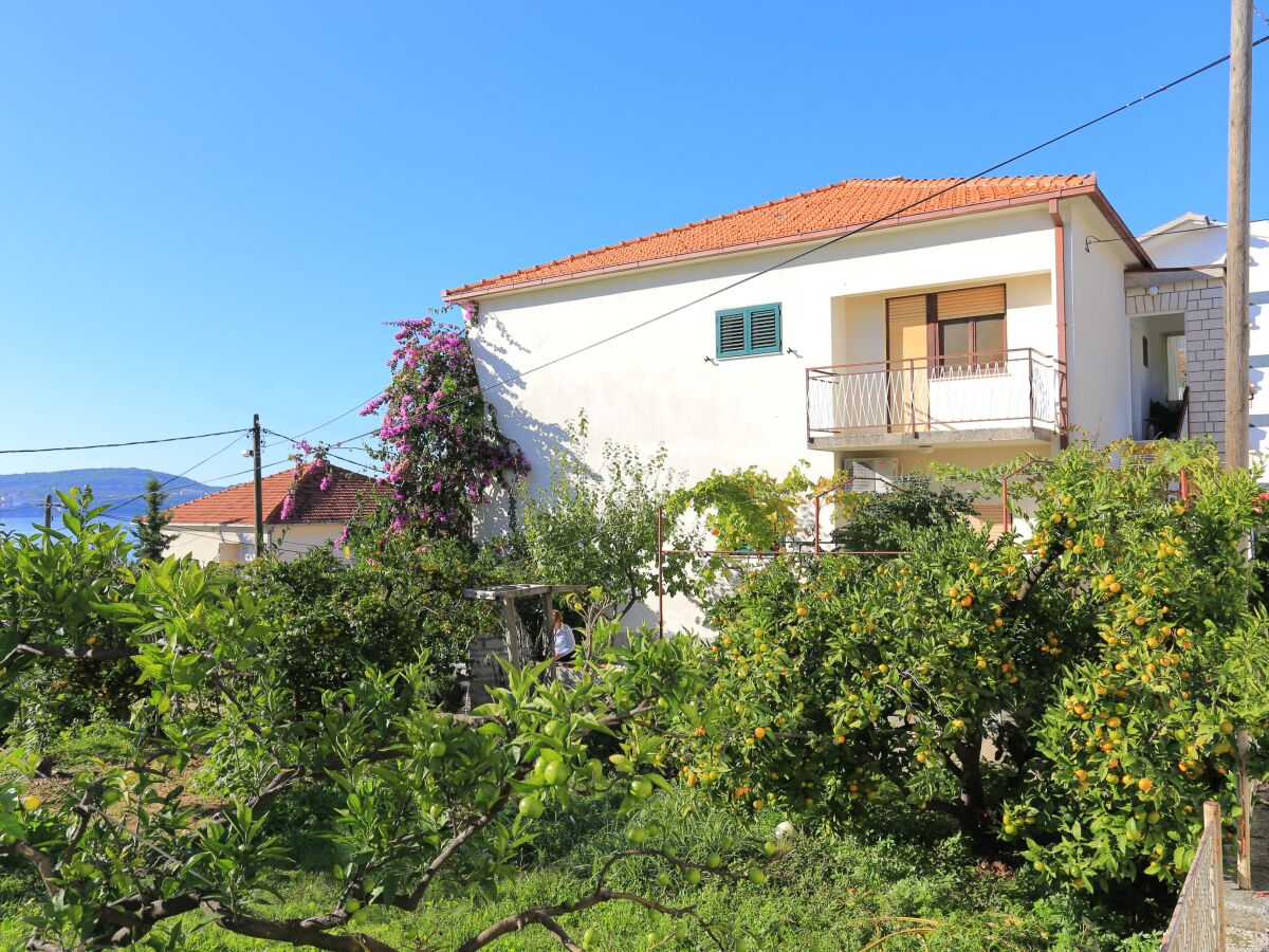 Apartment Two bedroom apartment with terrace and sea view Seget Donji, Trogir A-2029-b - Outdoor photo 3