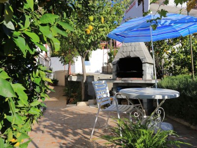 Apartment Two bedroom apartment with terrace and sea view Seget Donji, Trogir A-2029-b - Outdoor photo 7