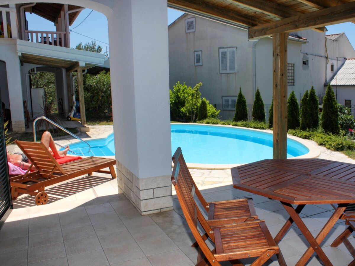 Apartment One bedroom apartment with terrace Banjol, Rab A-3215-a