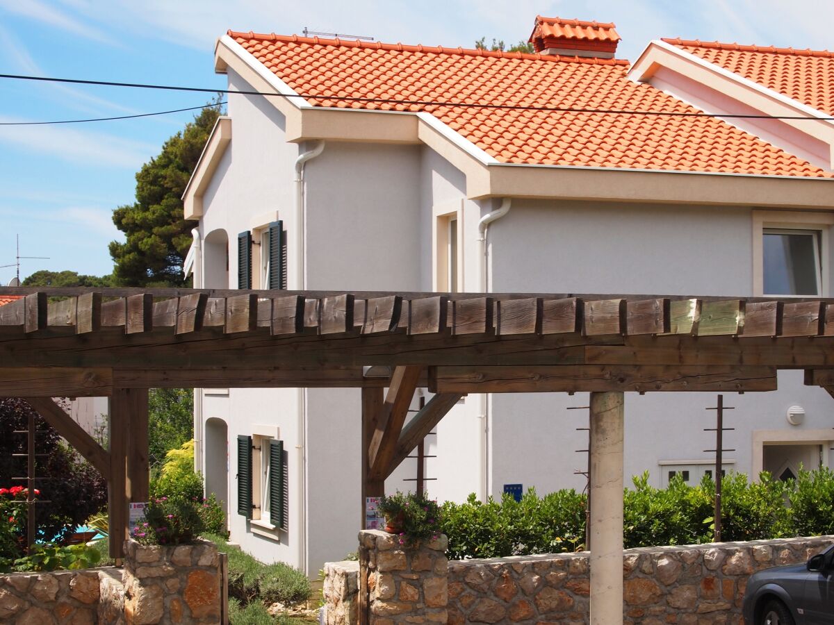 Apartment One bedroom apartment with terrace Banjol, Rab A-3215-c