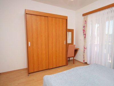 Apartment Two bedroom apartment with terrace and sea view Palit, Rab A-3212-c - Outdoor photo 25