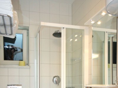 Apartment Two bedroom apartment with terrace and sea view Palit, Rab A-3212-c - Outdoor photo 28