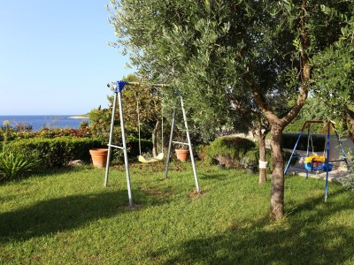 Apartment Two bedroom apartment with terrace and sea view Zečevo Rtić, Rogoznica A-10333-a - Outdoor photo 17