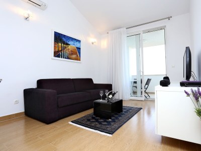 Apartment Two bedroom apartment with terrace and sea view Zečevo Rtić, Rogoznica A-10333-a - Outdoor photo 23