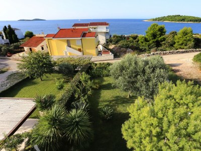 Apartment Two bedroom apartment with terrace and sea view Zečevo Rtić, Rogoznica A-10333-b - Outdoor photo 13