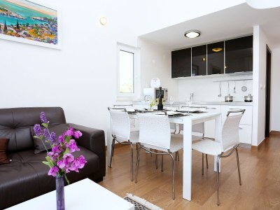 Apartment Two bedroom apartment with terrace and sea view Zečevo Rtić, Rogoznica A-10333-b - Outdoor photo 28