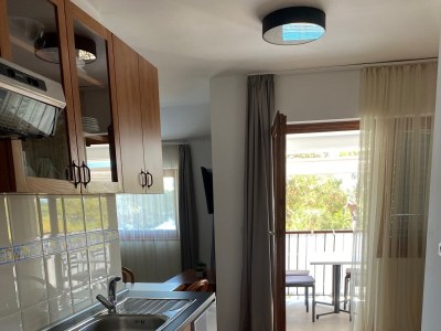 Apartment One bedroom apartment with terrace and sea view Mali Lošinj, Lošinj A-10420-b - Outdoor photo 16