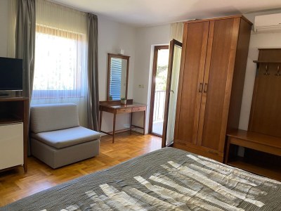 Holiday room with balcony and sea view Mali Lošinj, Lošinj S-10420-a - Outdoor photo 11