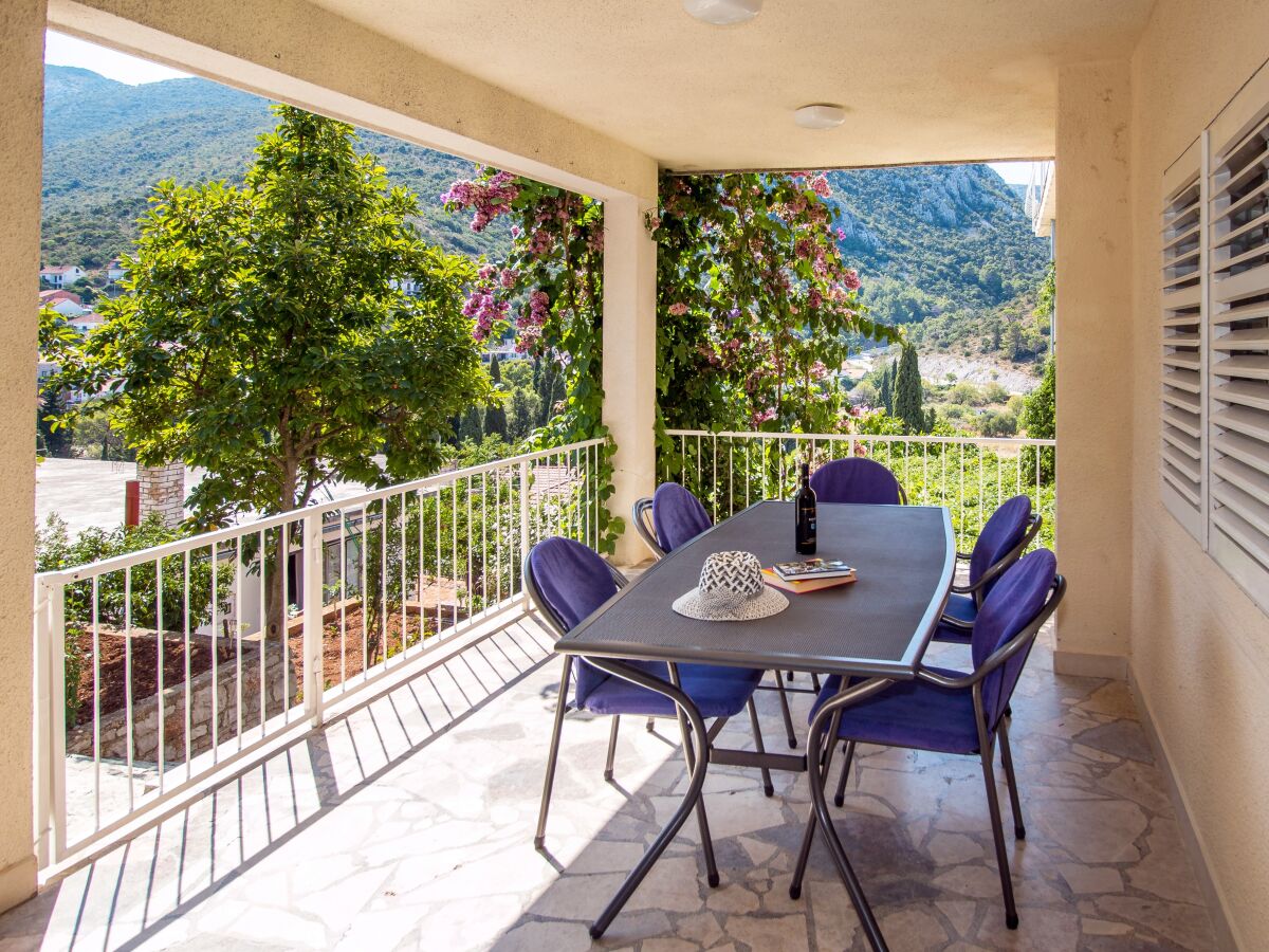 Apartment Comfortable and spacious apartment with terrace Trpanj, Pelješac A-11545-a
