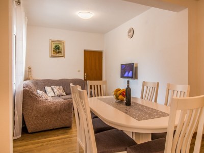 Apartment Comfortable and spacious apartment with terrace Trpanj, Pelješac A-11545-a - Outdoor photo 8