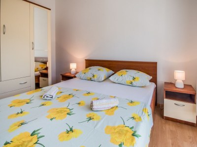 Apartment Comfortable and spacious apartment with terrace Trpanj, Pelješac A-11545-a - Outdoor photo 12