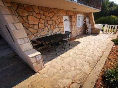 Apartment Two bedroom apartment with terrace Ivan Dolac, Hvar A-16340-a in Jelsa - Apartment