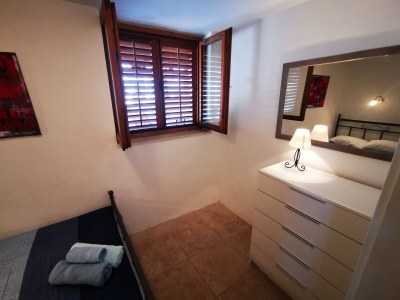 Apartment Two bedroom apartment with terrace Ivan Dolac, Hvar A-16340-a - Outdoor photo 11