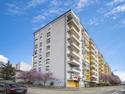 Apartment Two bedroom apartment with balcony and sea view Rijeka A-17629-a in Rijeka - Apartment