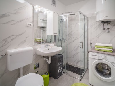 Apartment Two bedroom apartment with balcony and sea view Rijeka A-17629-a - Outdoor photo 12