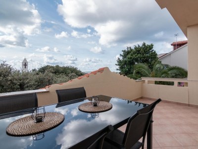 Apartment Two bedroom apartment with terrace and sea view Mandre, Pag A-18748-d in Kolan - Apartment