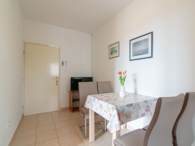 Apartment Two bedroom apartment with terrace and sea view Mandre, Pag A-18748-d - Outdoor photo 11