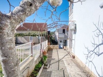 Apartment Two bedroom apartment near beach Grebaštica, Šibenik A-11463-a - Outdoor photo 6