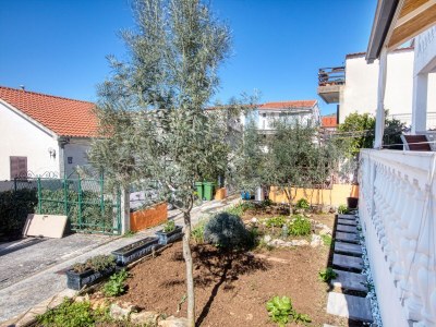 Apartment Two bedroom apartment near beach Grebaštica, Šibenik A-11463-a - Outdoor photo 7