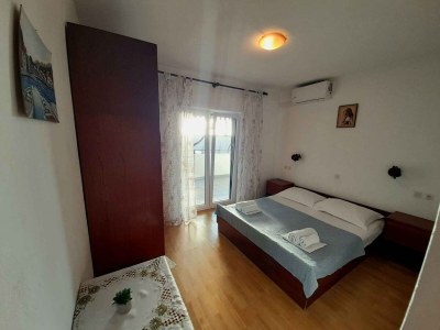 Apartment Two bedroom apartment with terrace Brela, Makarska A-18417-a - Outdoor photo 14