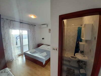 Apartment Two bedroom apartment with terrace Brela, Makarska A-18417-a - Outdoor photo 15