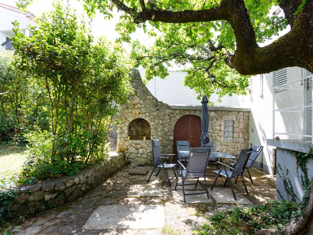Apartment Two bedroom apartment with balcony and sea view Vantačići, Krk A-19279-a - Outdoor photo 4