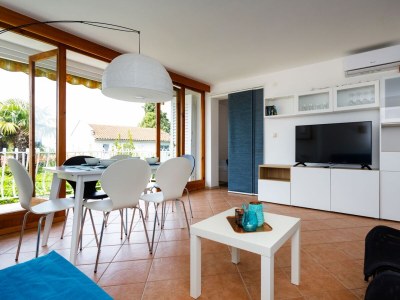 Apartment Two bedroom apartment with balcony and sea view Vantačići, Krk A-19279-a - Outdoor photo 7