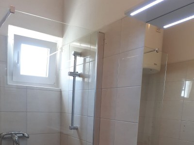 Apartment Three bedroom apartment with terrace and sea view Brist, Makarska A-19330-a - Outdoor photo 11