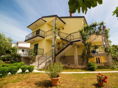 Apartment Two bedroom apartment with terrace Poreč A-19657-b - Outdoor photo 5