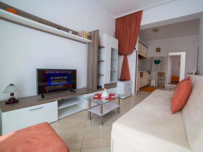 Apartment Two bedroom apartment with terrace Poreč A-19657-b - Outdoor photo 13