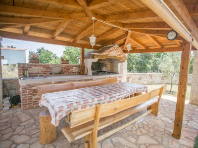 Holiday house Comfortable and spacious house with terrace Buići, Poreč K-19720 - Outdoor photo 10