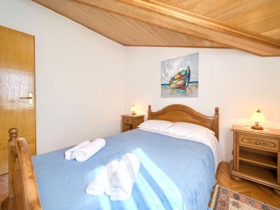 Apartment Two bedroom apartment with terrace and sea view Njivice, Krk A-20543-a - Outdoor photo 11