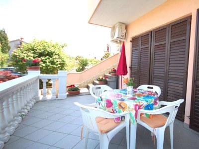 Apartment Two bedroom apartment with terrace Njivice, Krk A-21860-a in Njivice - Apartment