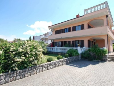 Apartment Two bedroom apartment with terrace Njivice, Krk A-21860-a - Outdoor photo 2