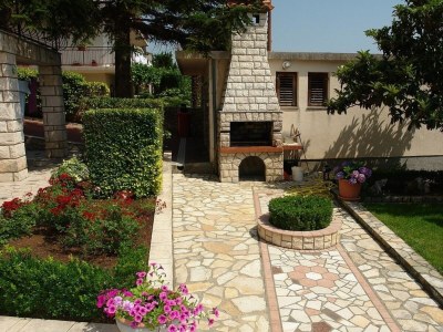 Apartment Three bedroom apartment with balcony and sea view Novi Vinodolski A-22846-a - Outdoor photo 6