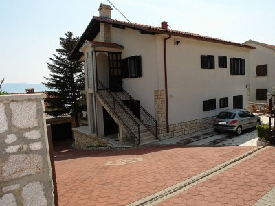 Apartment Three bedroom apartment with balcony and sea view Novi Vinodolski A-22846-a - Outdoor photo 7