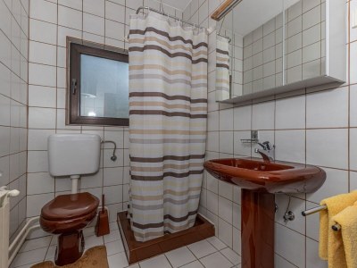 Apartment Three bedroom apartment with balcony and sea view Novi Vinodolski A-22846-a - Outdoor photo 16