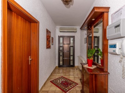 Apartment Three bedroom apartment with balcony and sea view Novi Vinodolski A-22846-a - Outdoor photo 17