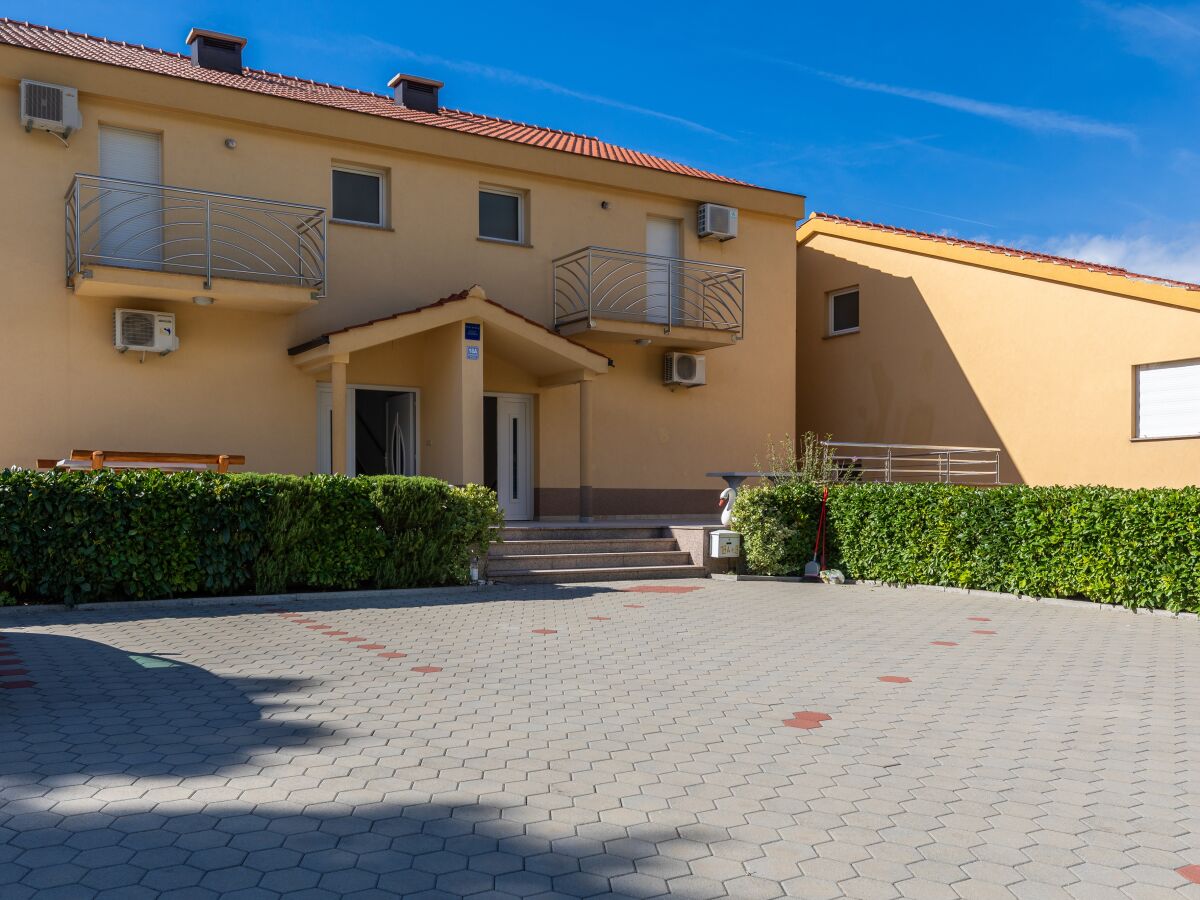 Apartment Studio flat with air-conditioning Krvavica, Makarska AS-23540-c - Outdoor photo 5