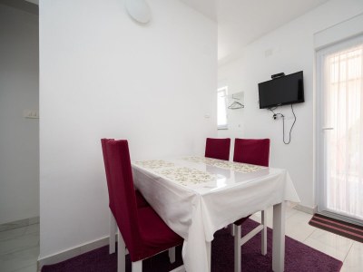 Apartment Two bedroom apartment with terrace Zaton, Zadar A-24003-d - Outdoor photo 12