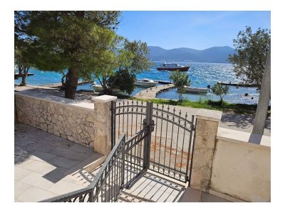 Apartment One bedroom apartment with terrace and sea view Viganj, Pelješac A-24522-d in Orebic - Apartment