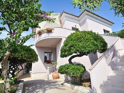 Apartment One bedroom apartment near beach Poljana, Ugljan A-24970-a - Outdoor photo 4