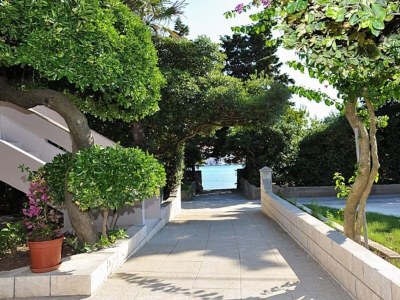 Apartment One bedroom apartment near beach Poljana, Ugljan A-24970-a - Outdoor photo 22