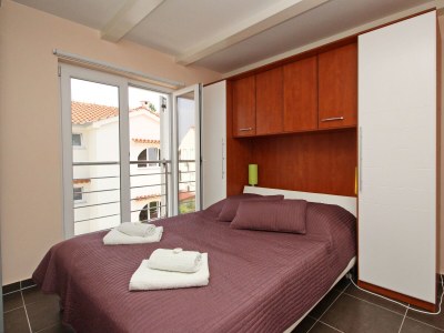 Apartment Two bedroom apartment with terrace Baška, Krk A-25018-a - Outdoor photo 12