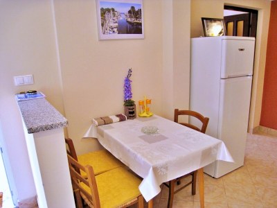 Apartment Two bedroom apartment with terrace and sea view Čižići, Krk A-25023-a - Outdoor photo 11