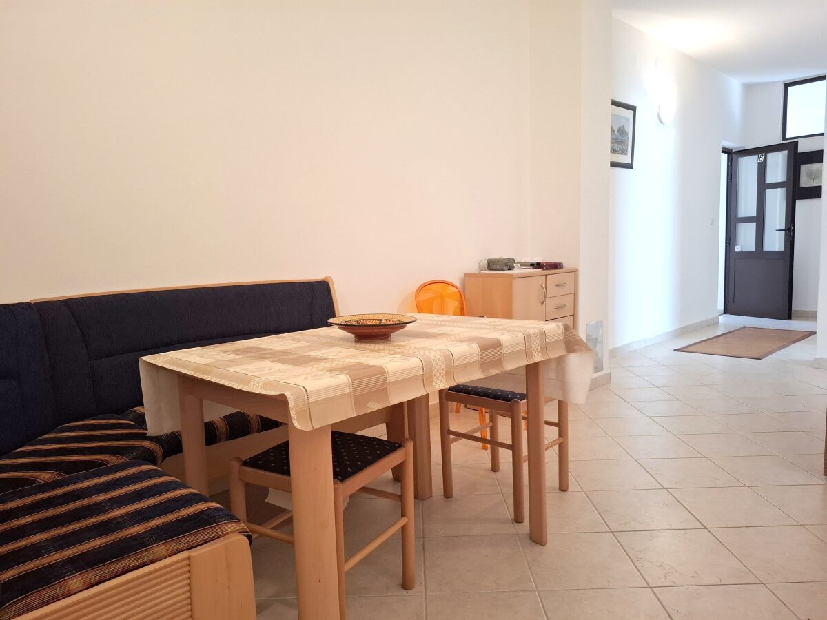 Apartment Two bedroom apartment with terrace Malinska, Krk A-25025-a - Outdoor photo 3