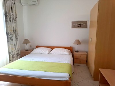 Apartment Two bedroom apartment with terrace Malinska, Krk A-25025-a - Outdoor photo 5