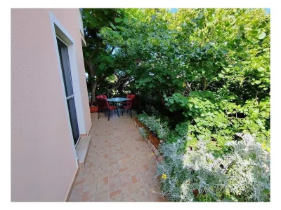 Apartment One bedroom apartment with terrace Barbat, Rab A-25028-a - Outdoor photo 16